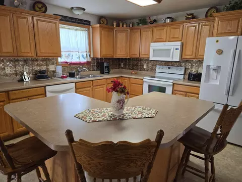 Kitchen - 821 7th Ave SW, Perham, MN 56573 photo 2 of 3