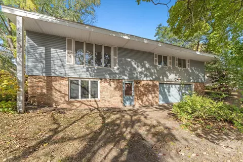 212 Cherita Dr, Chaska, MN 55318