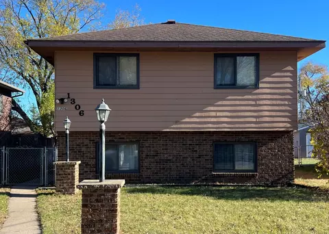 1306 10th Ave S, Saint Cloud, MN 56301