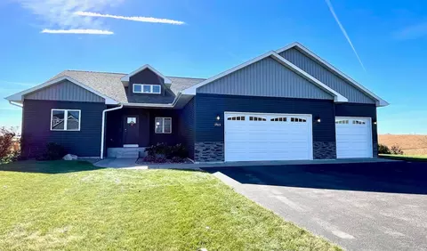1968 Boulder Dr, Menomonie, WI 54751