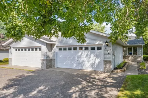 826 Oak Ct, Osceola, WI 54020