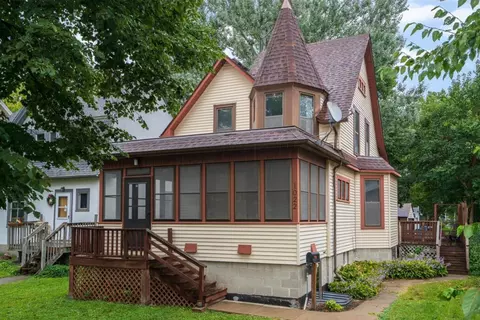 1022 19th Ave SE, Minneapolis, MN 55414
