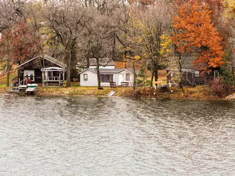 14 Roots Beach Ln, Elysian, MN 56028