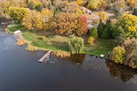 4800 Killarney Dr, Golden Valley, MN 55422