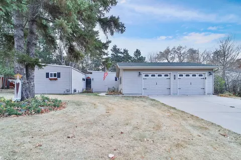 1883 Graydon Ave, Brainerd, MN 56401