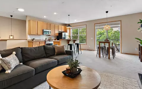 3661 Hazel Trl #C, Woodbury, MN 55129