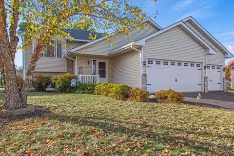 202 Pheasant Run Dr, Montrose, MN 55363
