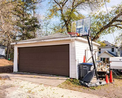 1115 E 9th St, Duluth, MN 55805 photo 38