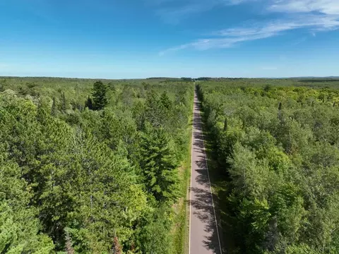000 Sutherland Rd, Mason, WI 54856