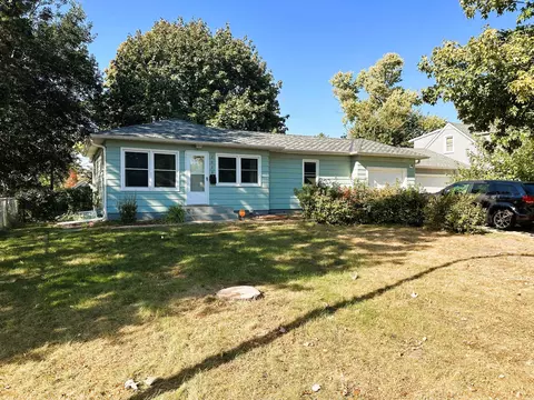 7028 Oakland Ave, Richfield, MN 55423