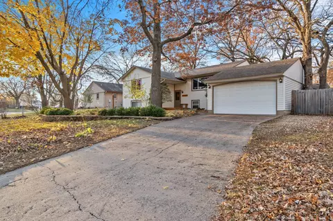 13340 Linwood Forest Cir, Champlin, MN 55316