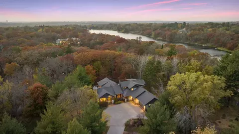 45 Windy Hill Rd, Sunfish Lake, MN 55077
