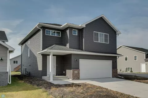 6831 Joseph St, Horace, ND 58047