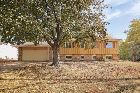 7847 Ivystone Ave S, Cottage Grove, MN 55016