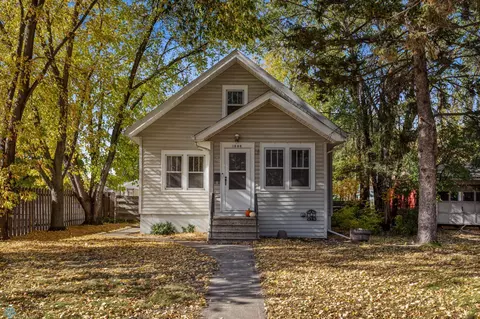 1506 Broadway N, Fargo, ND 58102