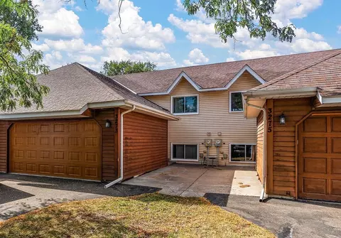 3273 Greenbrier St, Vadnais Heights, MN 55127