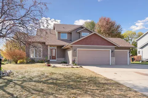 8949 Trinity Gdns, Brooklyn Park, MN 55443