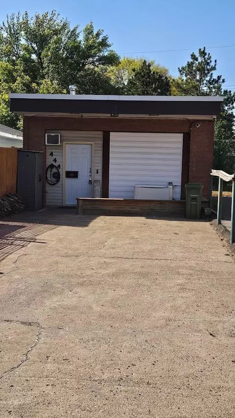 444 9th Ave NW, New Brighton, MN 55112