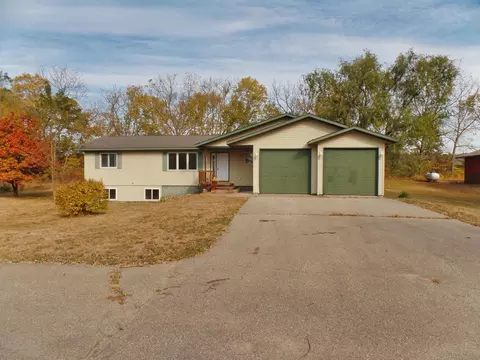 1316 Tanglewood Ct, Pepin, WI 54759
