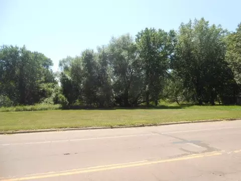 6 Th Crn 17th St6th Ave, Windom, MN 56101
