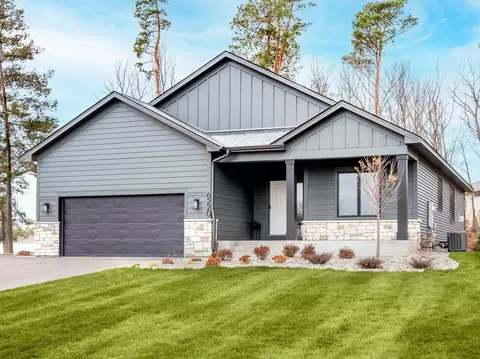 6220 Jarvis Ave S, Cottage Grove, MN 55016