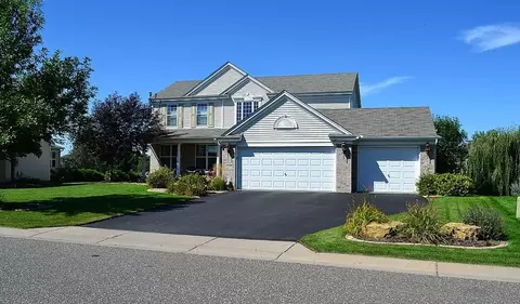 2340 Golf Dr, Woodbury, MN 55129