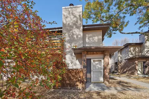 350 Ford Rd #4, Saint Louis Park, MN 55426