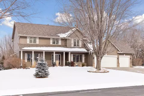890 Barbara Ct, Mendota Heights, MN 55118