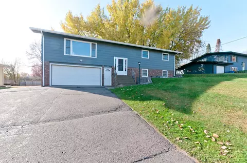 910 Melnora St, Rice Lake, WI 54868