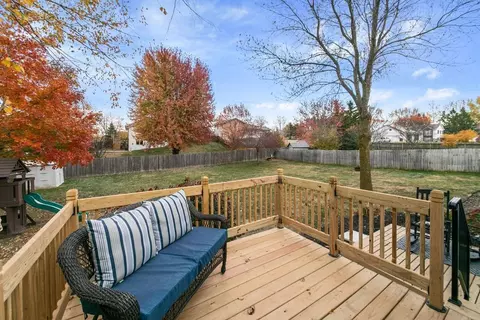 950 Eulaine Cir, Hammond, WI 54015 photo 2