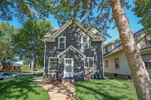 1541 Carroll Ave, Saint Paul, MN 55104