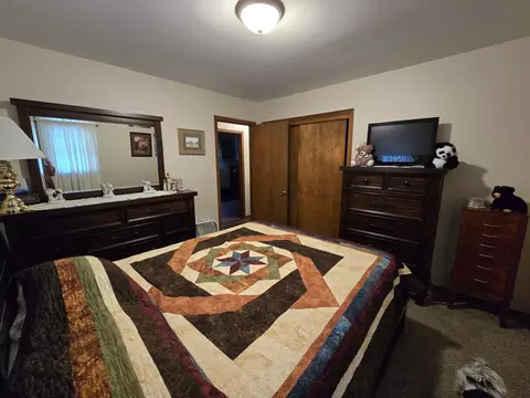 419 E Main St, Pipestone, MN 56164 photo 20