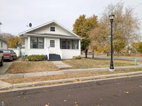 1148 9 St N, Fargo, ND 58102