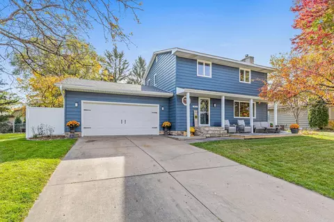 2622 Louisa Ave, Mounds View, MN 55112
