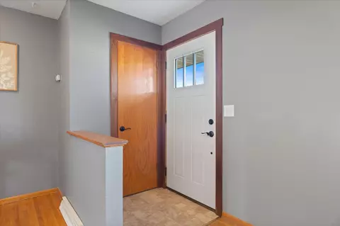176 E Pomeroy St, River Falls, WI 54022 photo 5