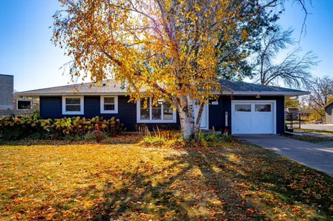 176 E Pomeroy St, River Falls, WI 54022 photo 2