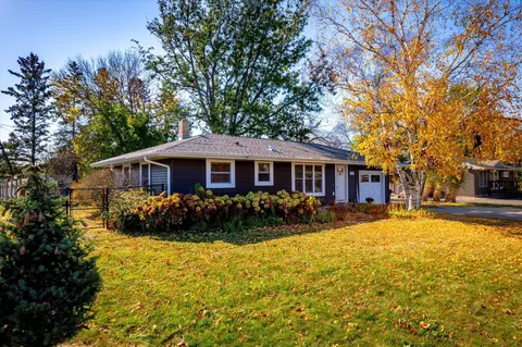 176 E Pomeroy St, River Falls, WI 54022