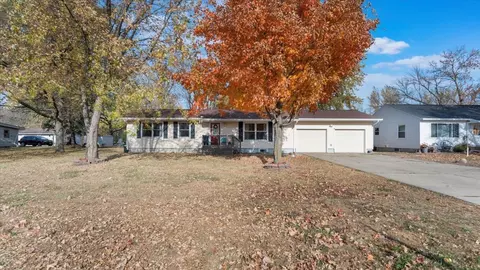 249 5th Ave NW, Hutchinson, MN 55350