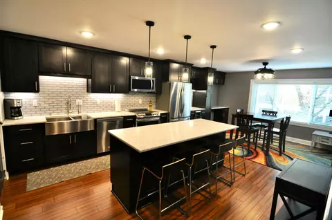 6450 York Ave S #218, Edina, MN 55435