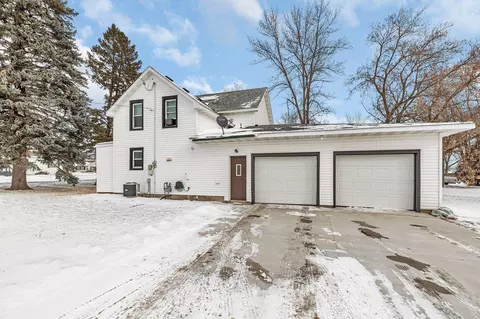 106 Park Ave SE, Pierz, MN 56364