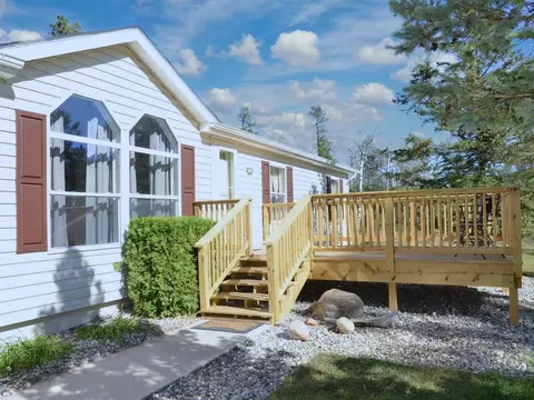 901 Crocus Hill St, Park Rapids, MN 56470 photo 2