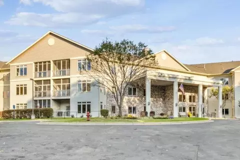 5200 Pathways Ave #113, White Bear Lake, MN 55110