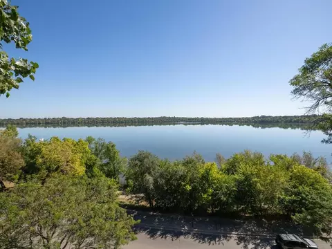 4418 W Lake Harriet Pkwy #104, Minneapolis, MN 55410