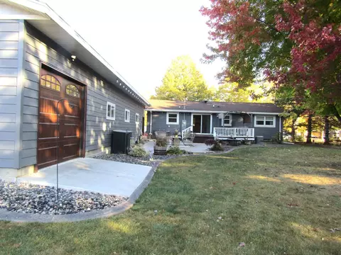 1112 William Ave, Montevideo, MN 56265 photo 3