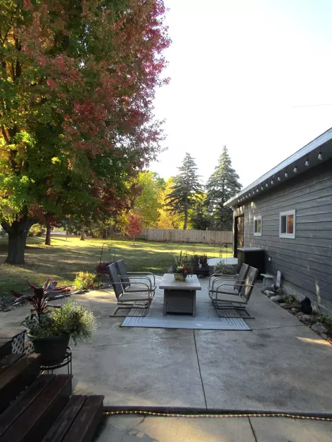 1112 William Ave, Montevideo, MN 56265 photo 2