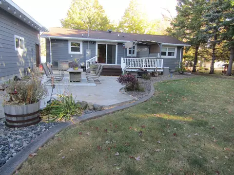 1112 William Ave, Montevideo, MN 56265 photo 4