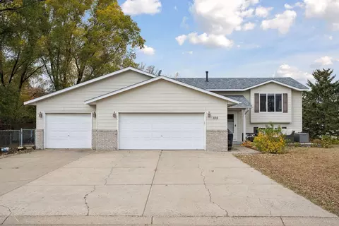105 Aspen Cir, Big Lake, MN 55309