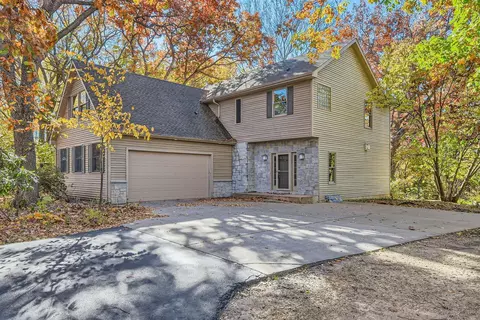 277 Brandon Dr, Hudson, WI 54016