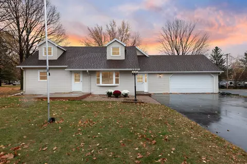 626 N Peterson Rd, Saint Croix Falls, WI 54024