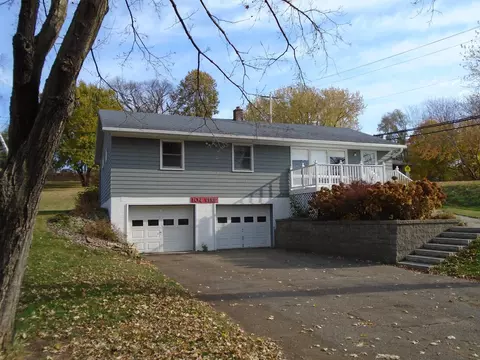 104 Vine St N, Prescott, WI 54021
